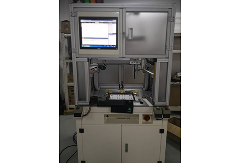 汽车引擎控制器点胶设备